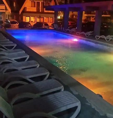 Гостевой дом Pensiunea Iubesc Marea 3*