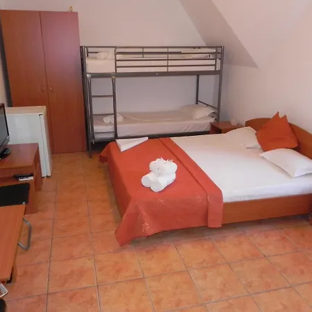 Pensiunea Iubesc Marea Гостевой дом 3*