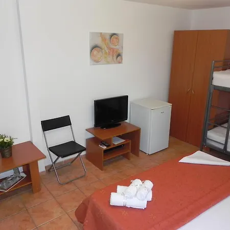 بيت ضيافة Pensiunea Iubesc Marea 3*