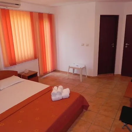 Guest house Pensiunea Iubesc Marea Costinesti