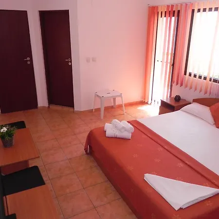 بيت ضيافة Pensiunea Iubesc Marea كوستِنيست