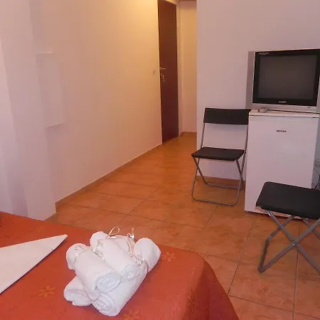 Pensiunea Iubesc Marea Guest house Costinesti
